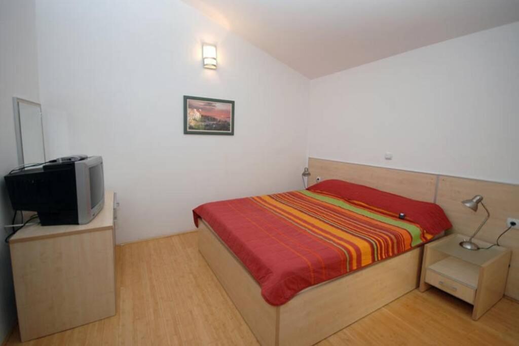 Bmv Room For 2-3 With Greenery View Sveti Stefan Zewnętrze zdjęcie